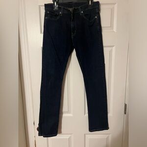 Levi’s dark wash 513 jeans. Size 32x32.